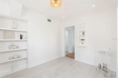 53 Albemarle Avenue Tampa FL 33606