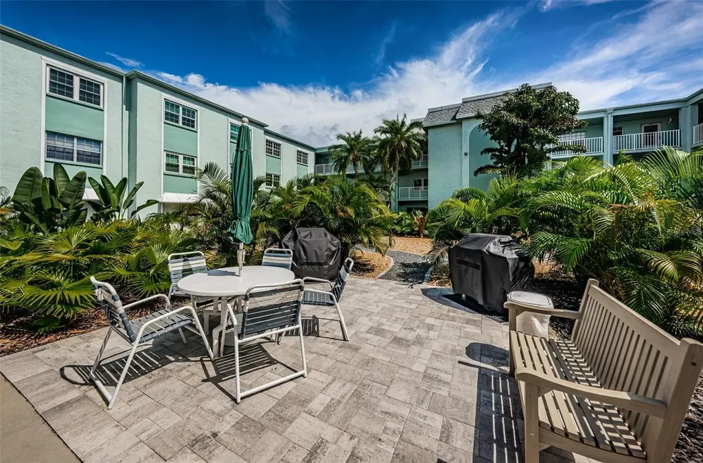 1706 Belleair Forest Drive Belleair FL 33756
