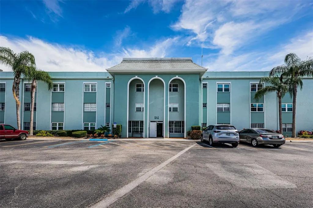 1706 Belleair Forest Drive Belleair FL 33756
