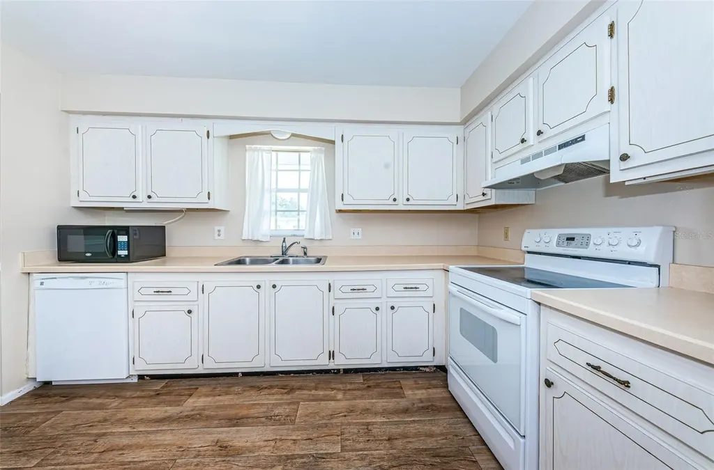 1706 Belleair Forest Drive Belleair FL 33756