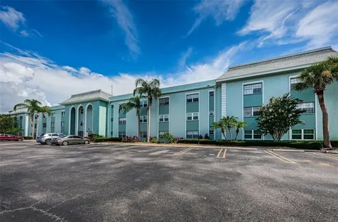 1706 Belleair Forest Drive Belleair FL 33756