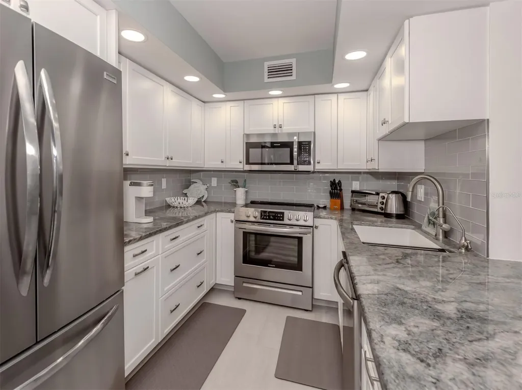 1555 Tarpon Center Drive Venice FL 34285
