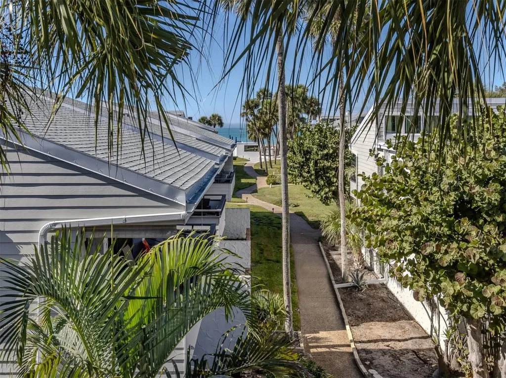 1555 Tarpon Center Drive Venice FL 34285