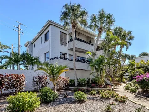1555 Tarpon Center Drive Venice FL 34285