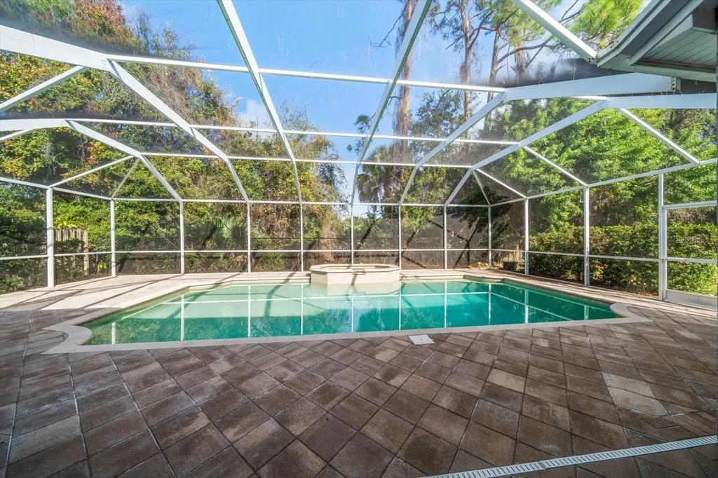10539 Weybridge Drive Tampa FL 33626