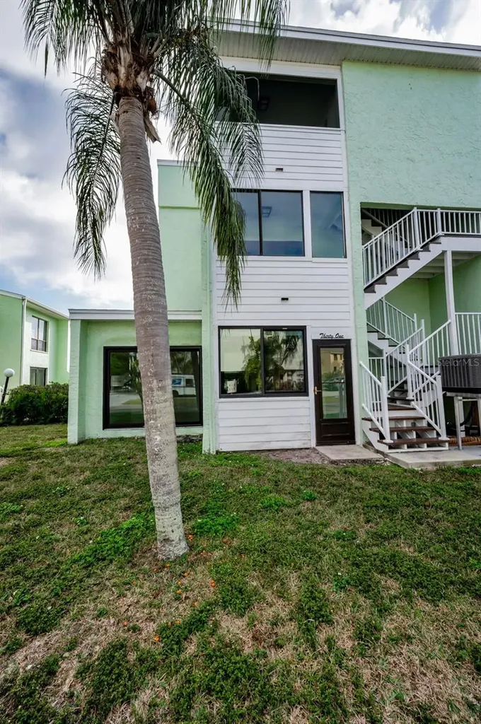 1 Windrush Boulevard Indian Rocks Beach FL 33785