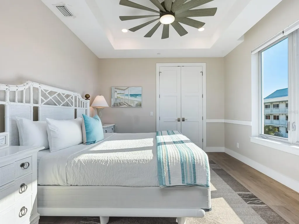 1140 Seaside Drive Siesta Key FL 34242