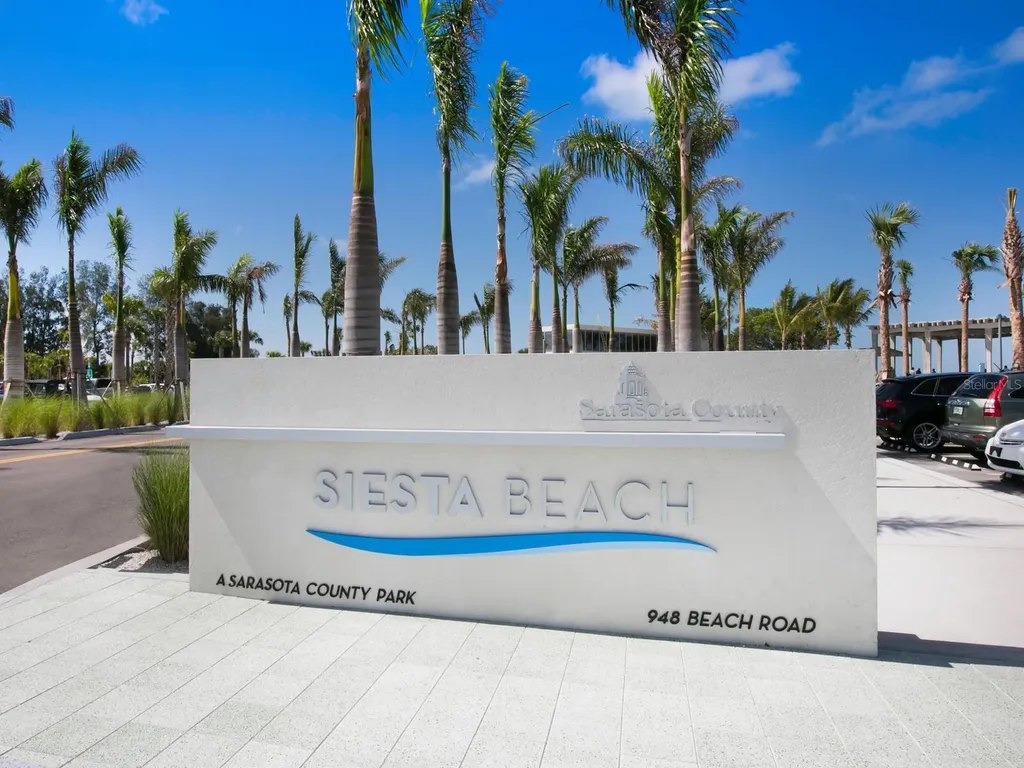 1140 Seaside Drive Siesta Key FL 34242