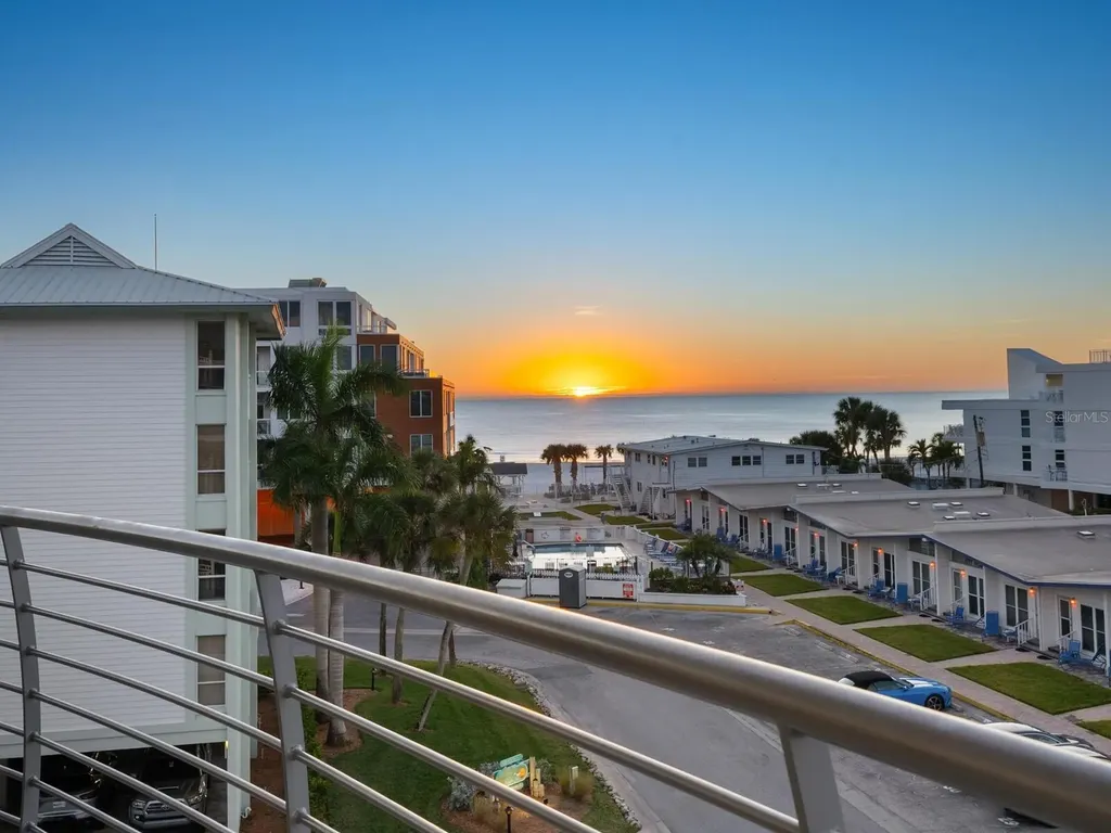1140 Seaside Drive Siesta Key FL 34242