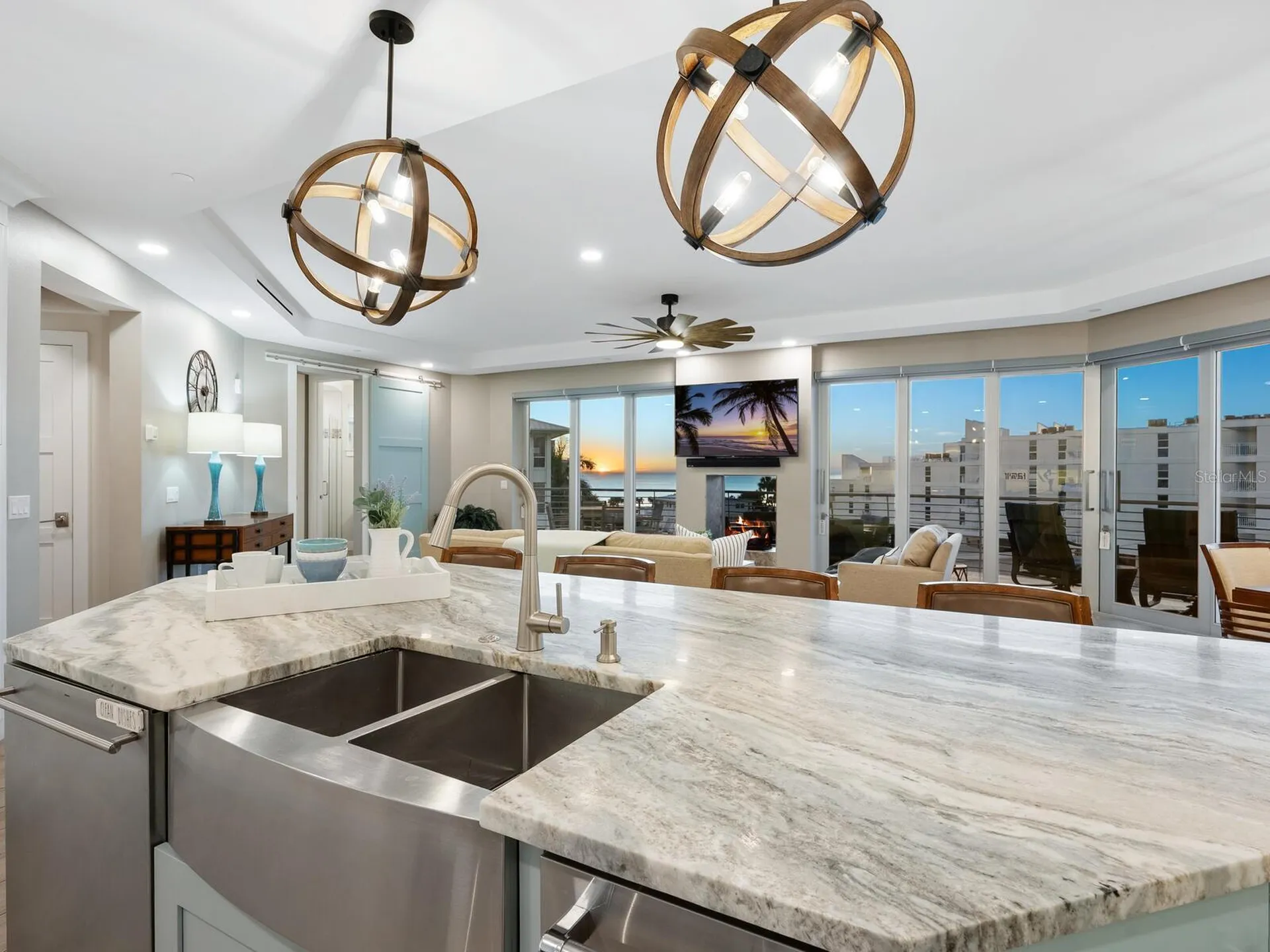 1140 Seaside Drive Siesta Key FL 34242