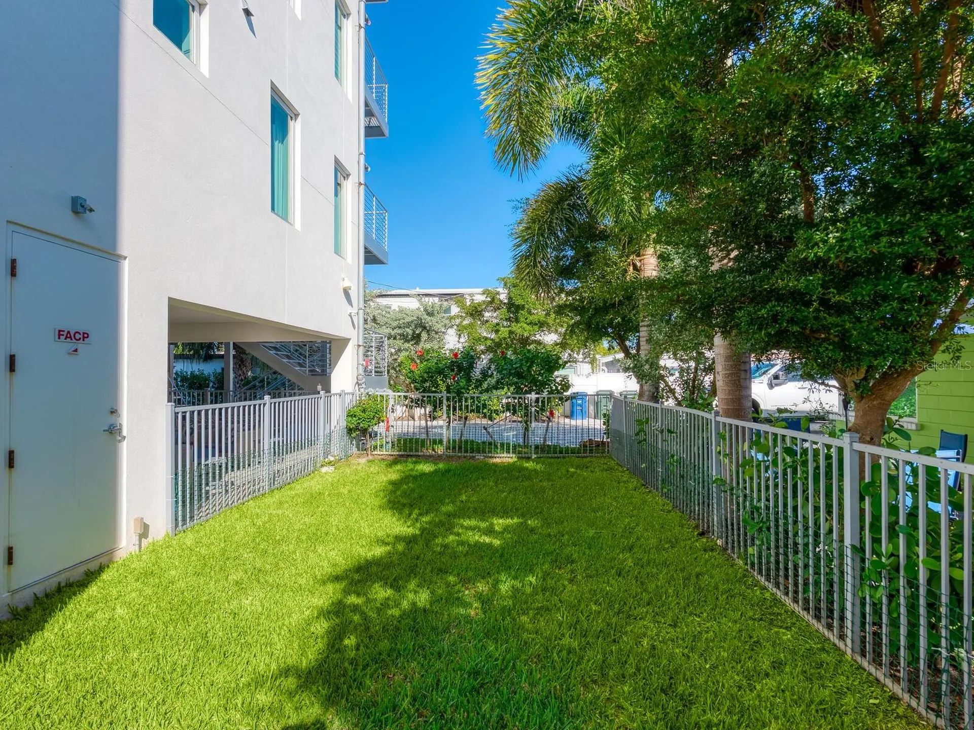 1140 Seaside Drive Siesta Key FL 34242