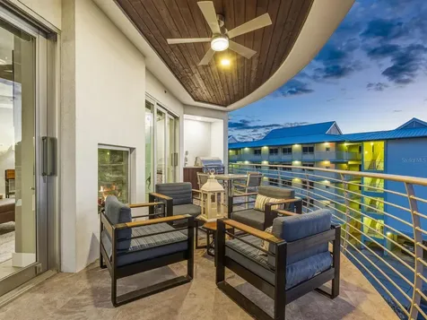 1140 Seaside Drive Siesta Key FL 34242