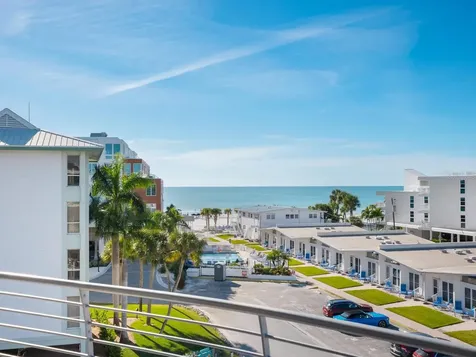1140 Seaside Drive Siesta Key FL 34242