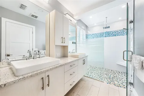 1140 Seaside Drive Siesta Key FL 34242