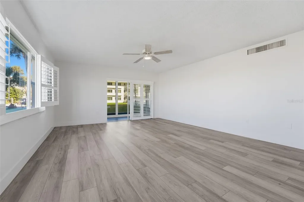 1150 Tarpon Center Drive Venice FL 34285