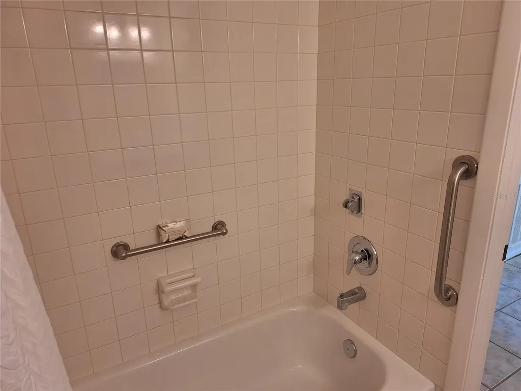 5969 Terrace Park Dr Drive N St Petersburg FL 33709
