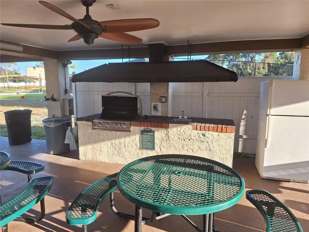 5969 Terrace Park Dr Drive N St Petersburg FL 33709