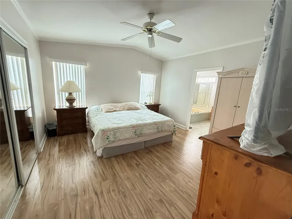 383 Mount Richmond Avenue NE St Petersburg FL 33702