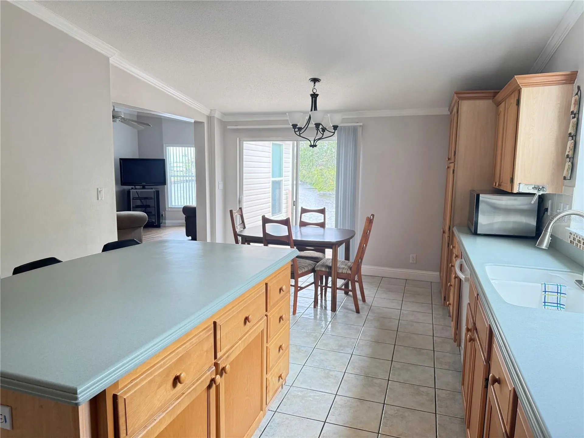 383 Mount Richmond Avenue NE St Petersburg FL 33702