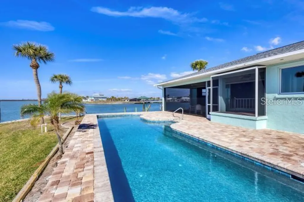 1906 Mississippi Avenue Englewood FL 34224