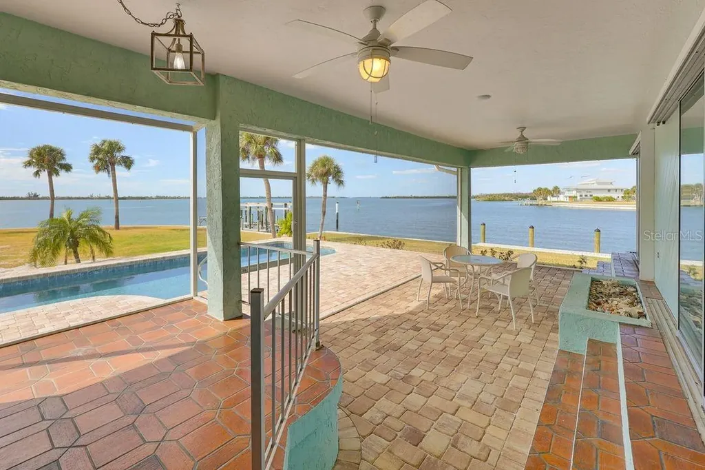 1906 Mississippi Avenue Englewood FL 34224