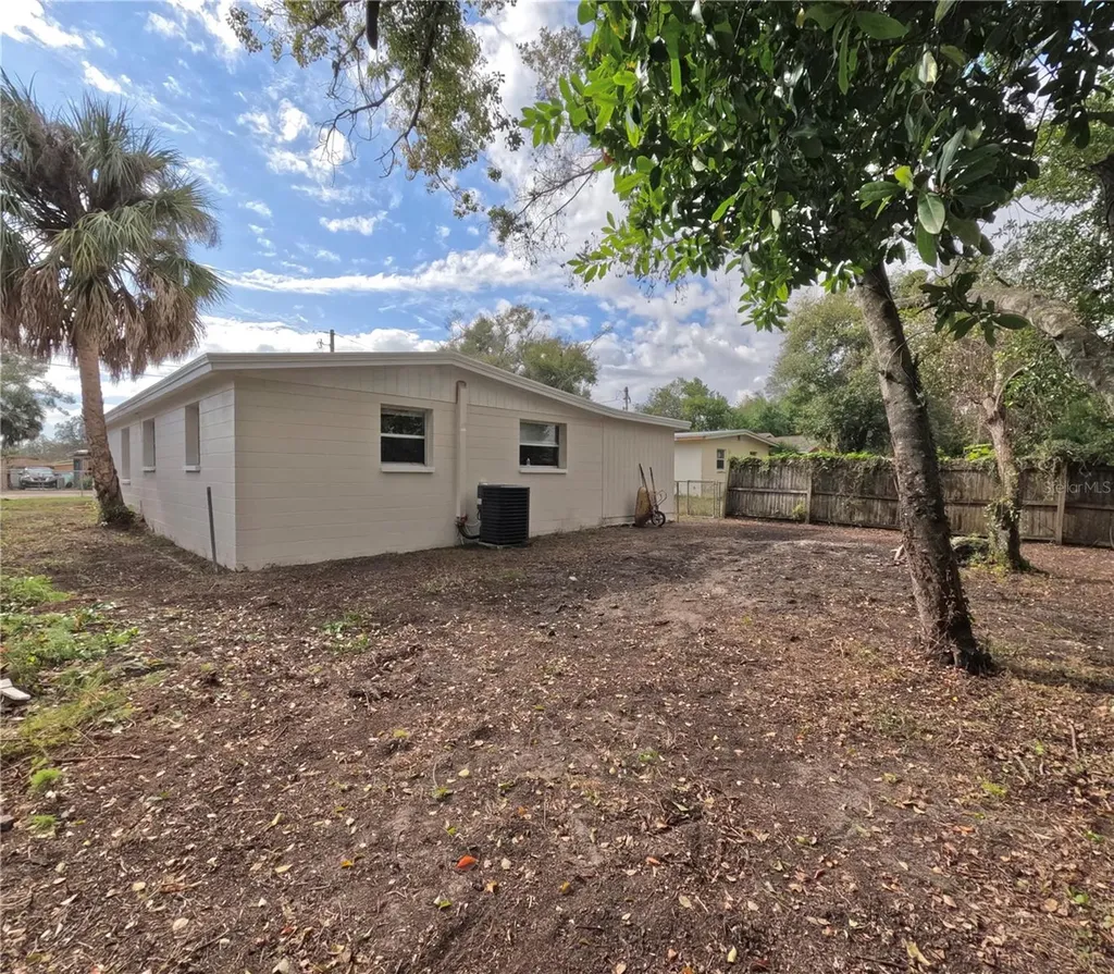 3618 E Shadowlawn Avenue Tampa FL 33610