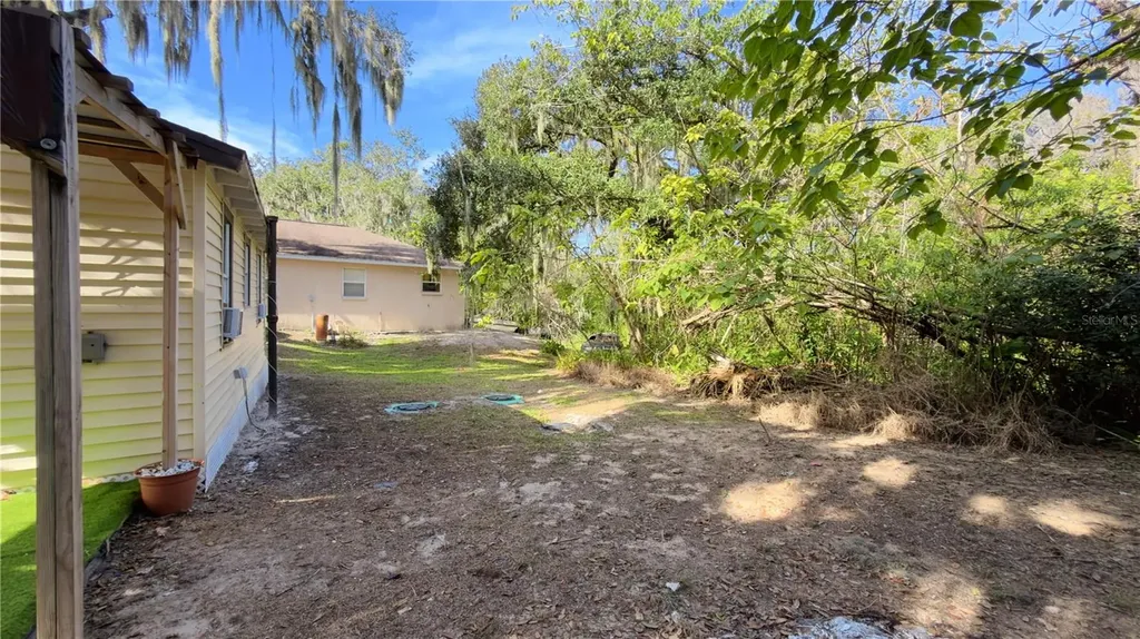 2565 4th Street Mulberry FL 33860