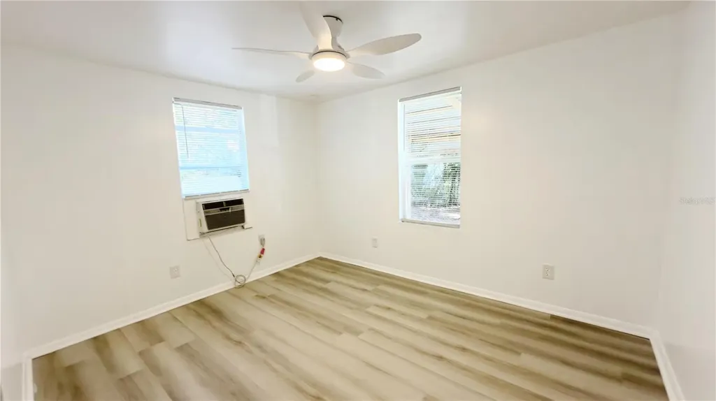 2565 4th Street Mulberry FL 33860