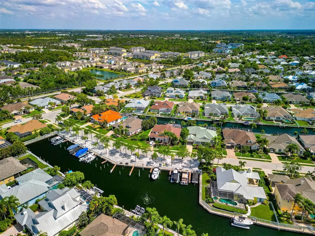 201 Americas Cup Boulevard Bradenton FL 34208