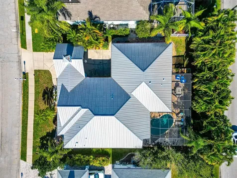 201 Americas Cup Boulevard Bradenton FL 34208