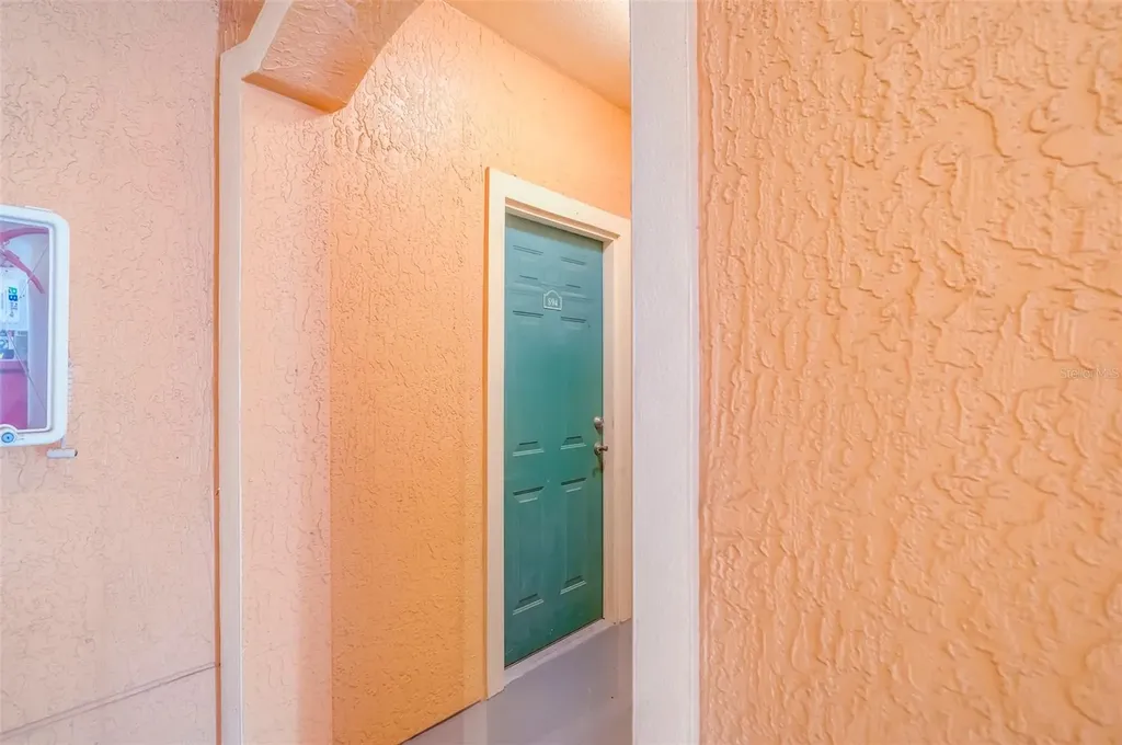 2741 Via Cipriani Clearwater FL 33764