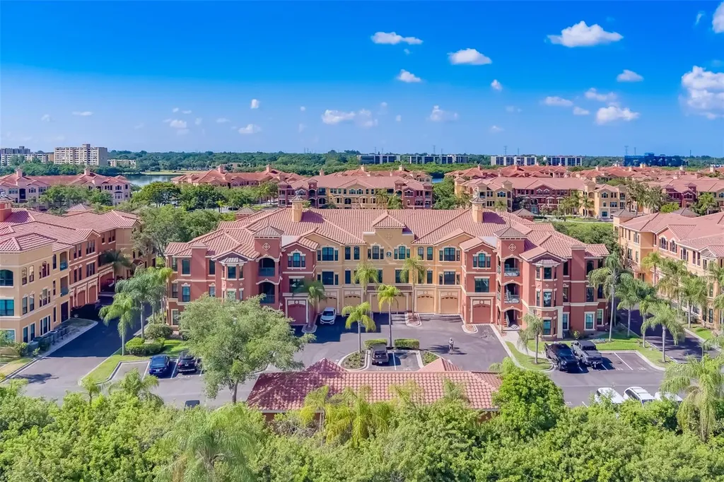 2741 Via Cipriani Clearwater FL 33764
