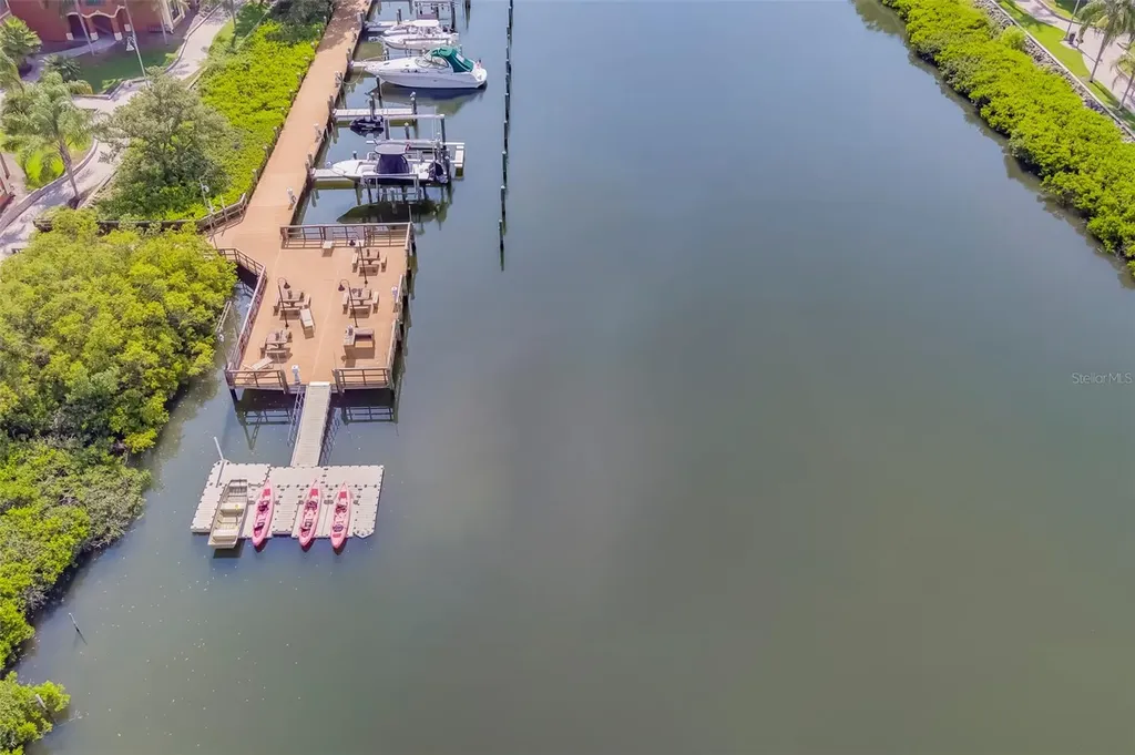 2741 Via Cipriani Clearwater FL 33764