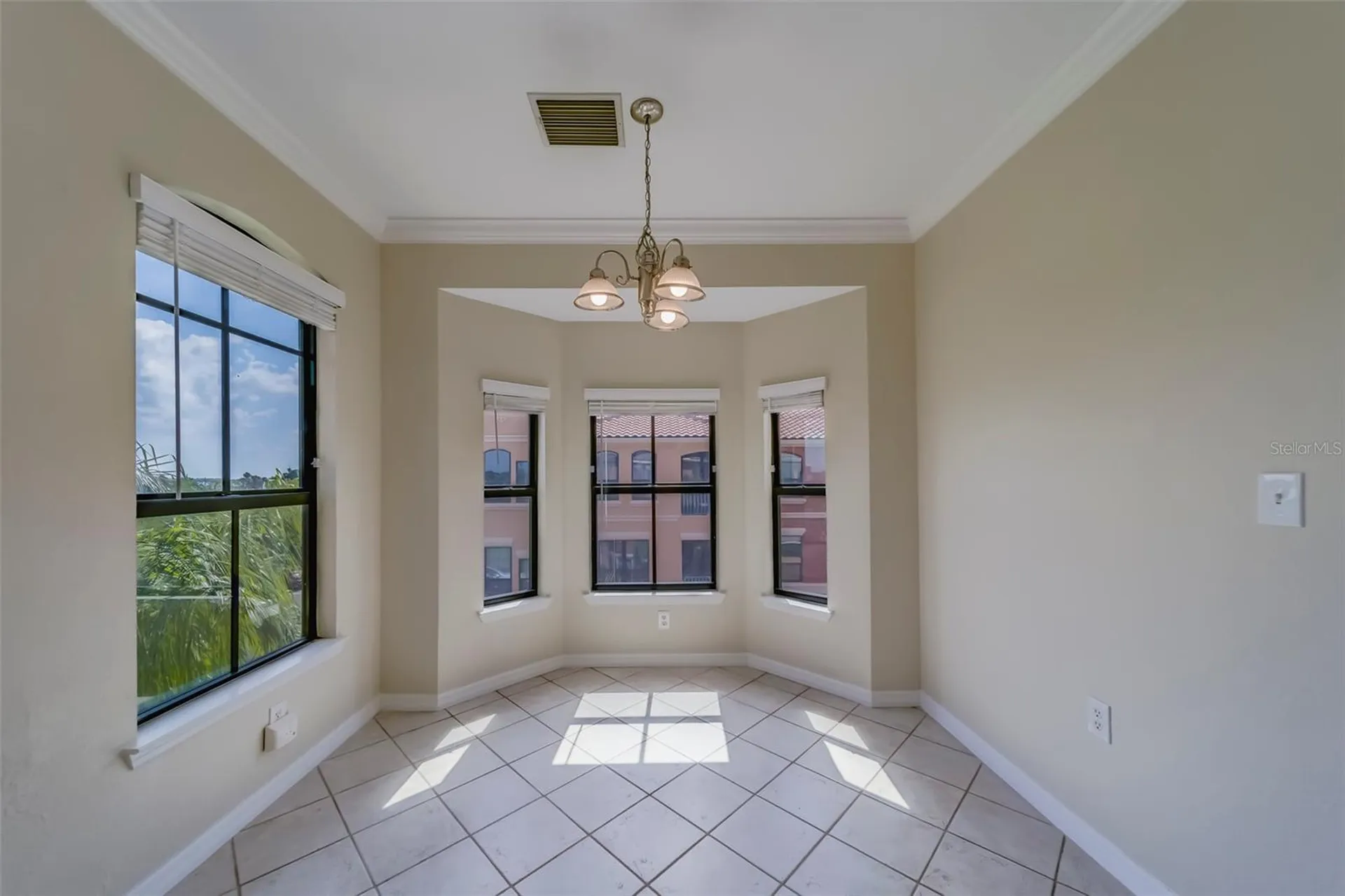 2741 Via Cipriani Clearwater FL 33764