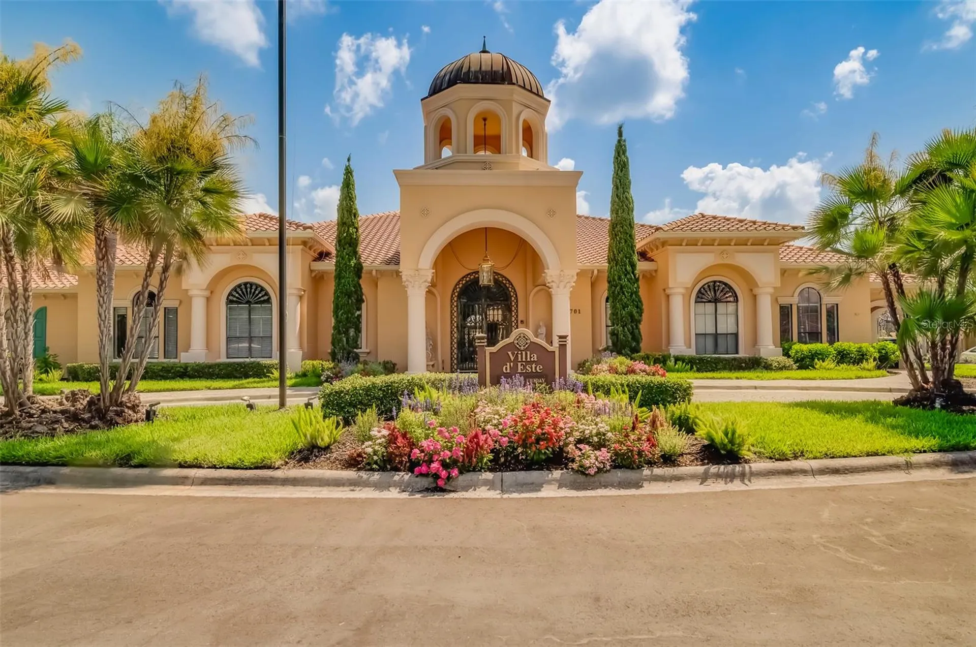 2741 Via Cipriani Clearwater FL 33764