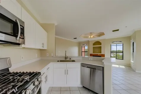 2741 Via Cipriani Clearwater FL 33764