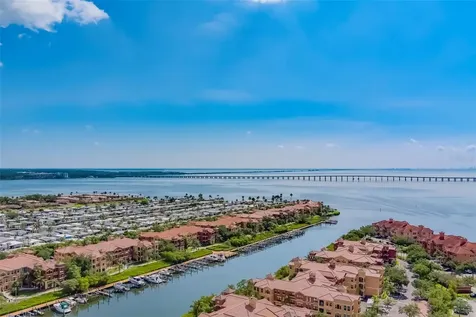 2741 Via Cipriani Clearwater FL 33764