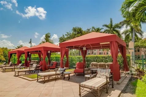 2741 Via Cipriani Clearwater FL 33764
