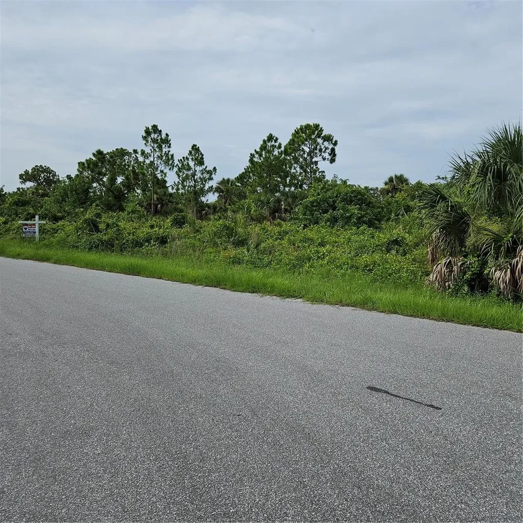 2467 Chapel Drive Port Charlotte FL 33953