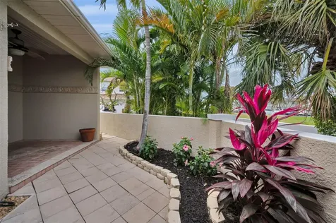11012 63rd Avenue Seminole FL 33772