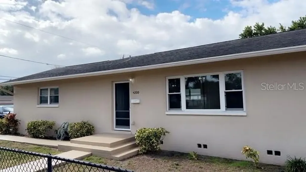 4200 4th Avenue S St Petersburg FL 33711