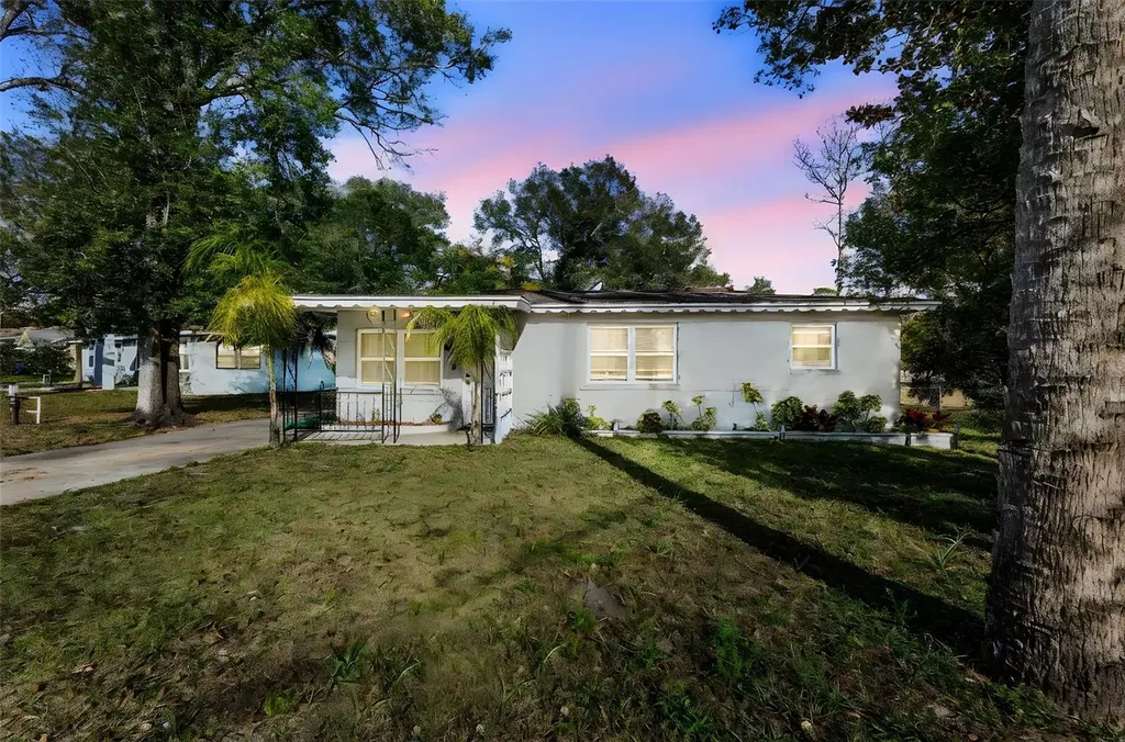 389 Park Avenue Orange City FL 32763