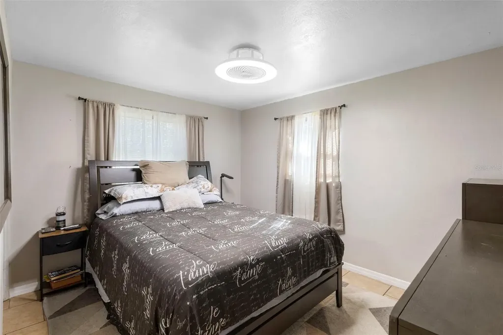 389 Park Avenue Orange City FL 32763