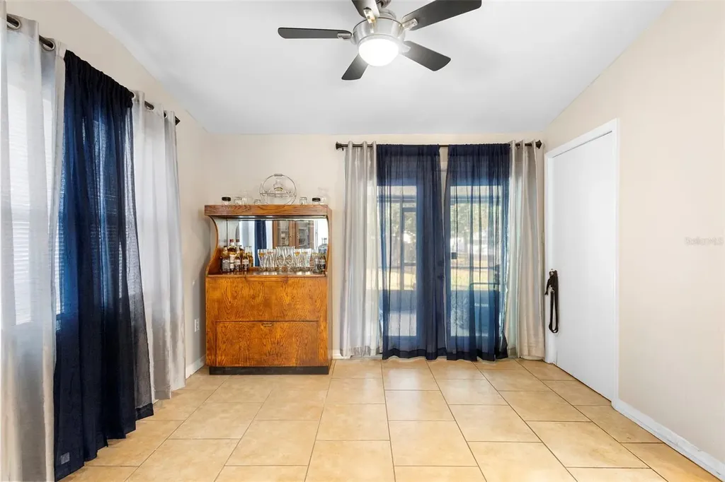 389 Park Avenue Orange City FL 32763