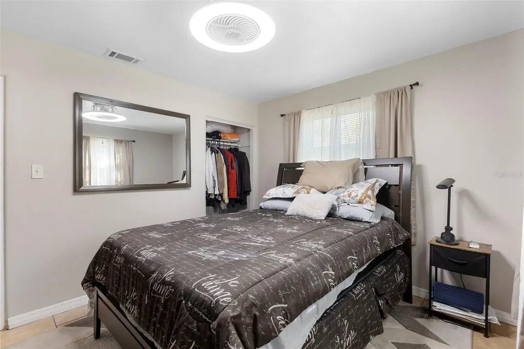 389 Park Avenue Orange City FL 32763