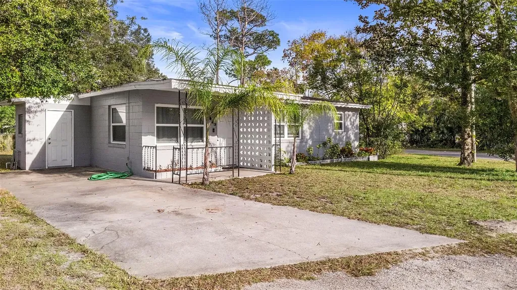 389 Park Avenue Orange City FL 32763