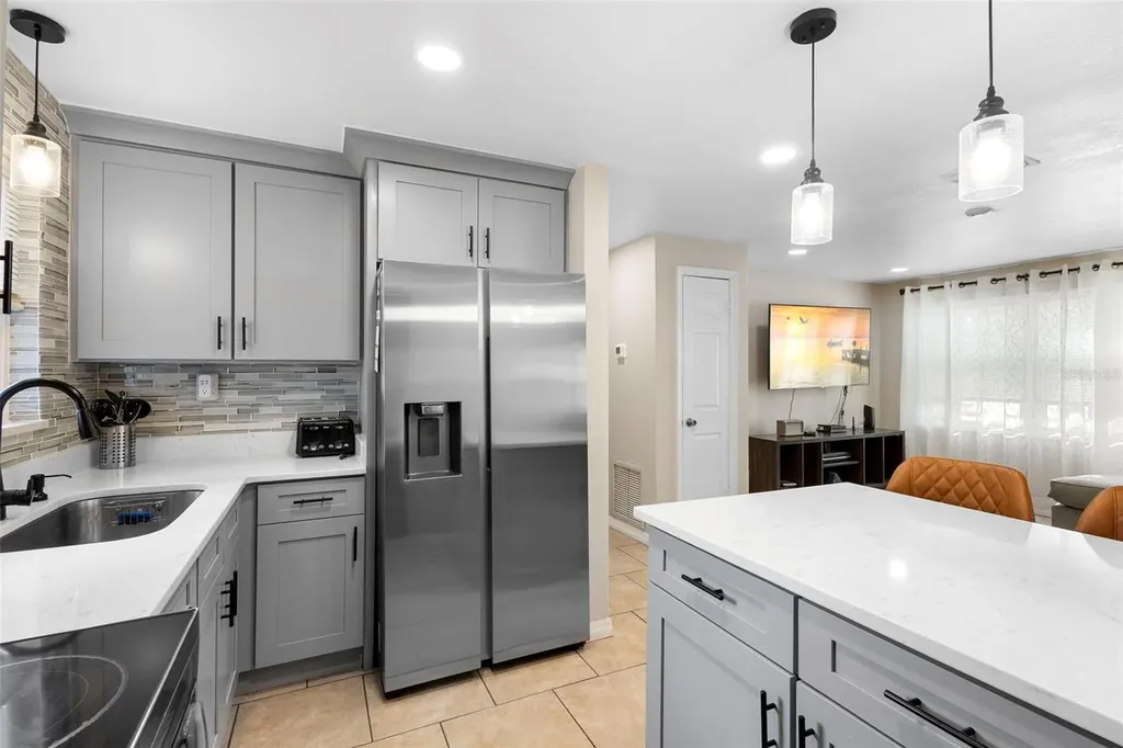 389 Park Avenue Orange City FL 32763