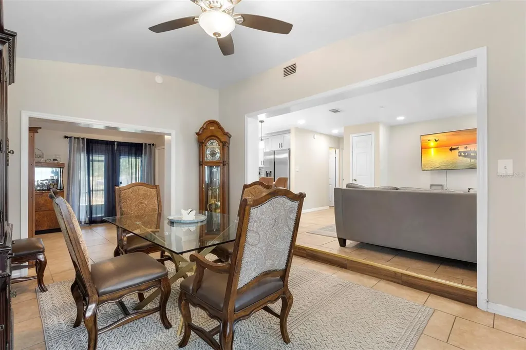 389 Park Avenue Orange City FL 32763