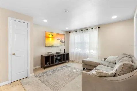 389 Park Avenue Orange City FL 32763