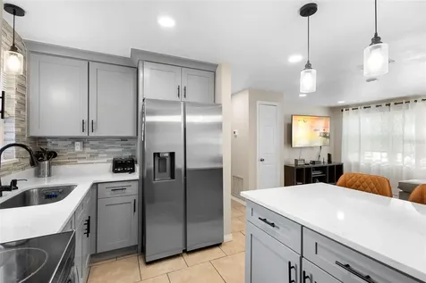 389 Park Avenue Orange City FL 32763